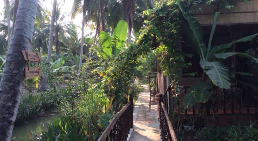 Charming Countryside Homestay in Ben Tre