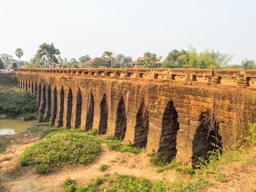 Naar Siem Reap met stop bij Kampong Kdei.