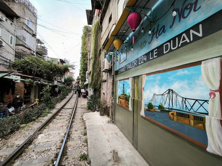 De locatie van het spoor is te vinden op Le Duan Street.