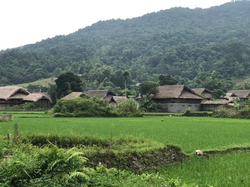 Thon Tha Village