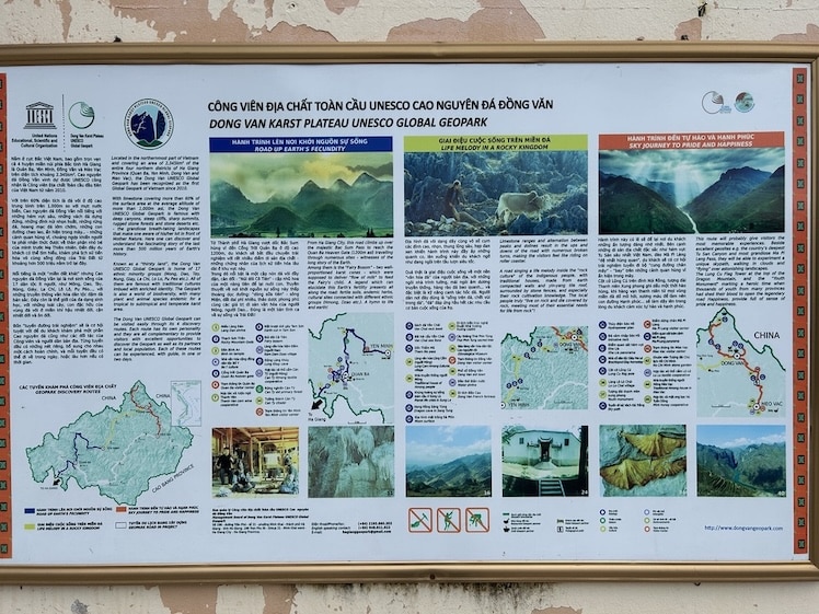 Informatiebord van UNESCO over het geopark.