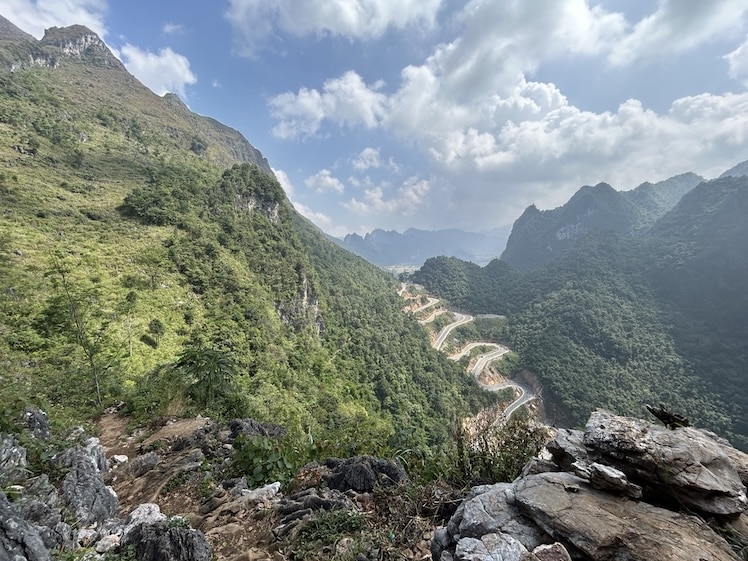 me-pja-pass-vanaf-boven Uitzicht over de Me Pja Pass