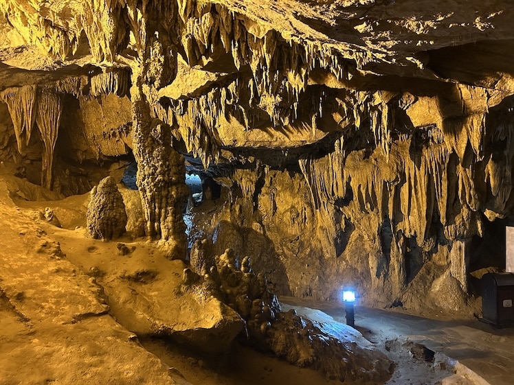 nguom-nga-grot-cao-bang Nguom Ngao Grot van binnen.