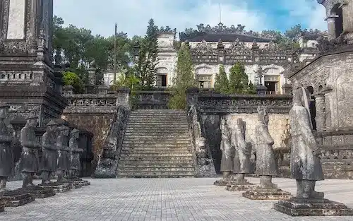 Overzicht van het eerhof. 