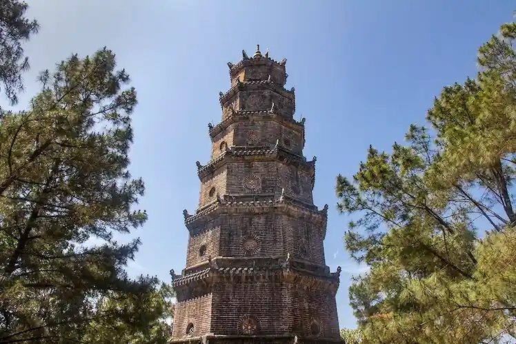 De Phuoc Duyen Toren is de eye catcher. 